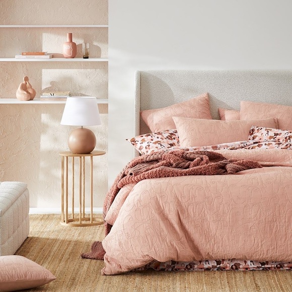 BNWT💗 2x ADAIRS Home Republic Quilted European Pillowcase Cushion Cover - Picture 3 of 3